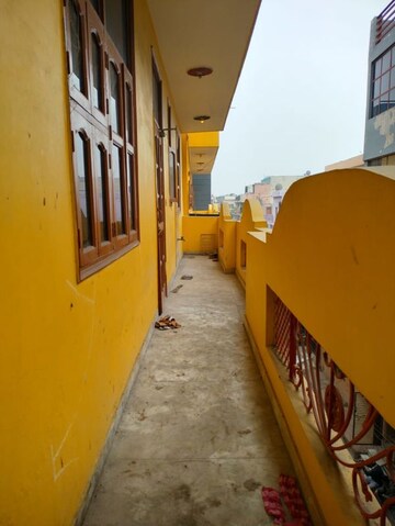 Balcony in 2 BHK Independent House at New Colony – for Rent