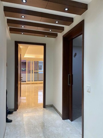Building Lobby in 3 BHK Builder Floor at Navjeevan Vihar – for Rent