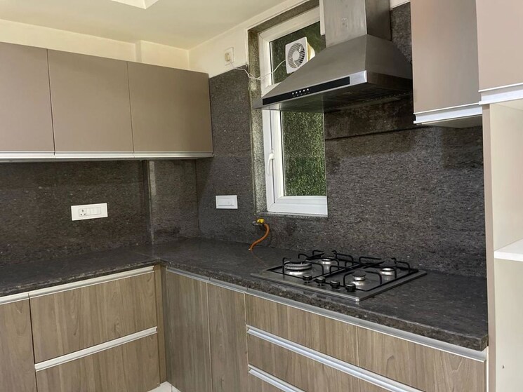 Kitchen, navjeevan vihar 3 Bedroom 250 Sq.Yd. Builder Floor In Navjeevan Vihar Delhi 9847718