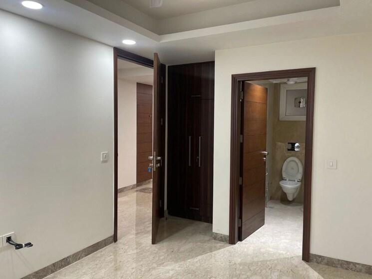 undefined, navjeevan vihar 3 Bedroom 250 Sq.Yd. Builder Floor In Navjeevan Vihar Delhi 9847718