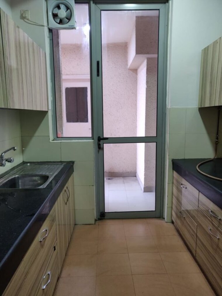 Kitchen, pioneer-park-presidia 3 Bedroom 2279 Sq.Ft. Apartment In Sector 62 Gurgaon 9847767