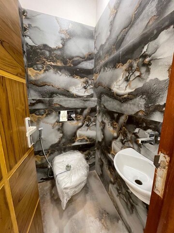 Master Bedroom in 3 BHK Builder Floor at AEZ Aloha, Sector 57 – for Sale