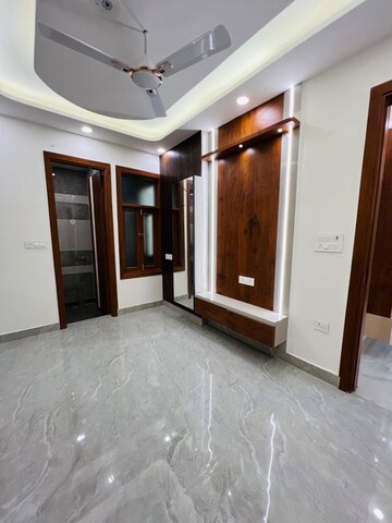 Room in 2 BHK Builder Floor at Suraj Vihar – for Sale