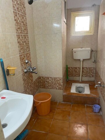 Bathroom in 3 BHK Apartment at Gomti Nagar – for Rent