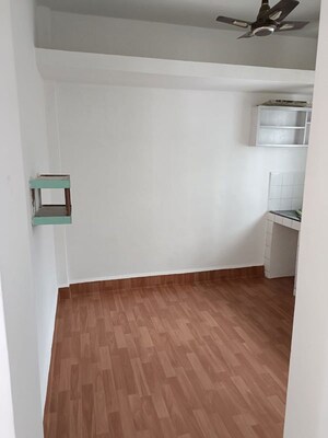 Bedroom in 1 BHK Apartment at Alkapuri Society – for Rent