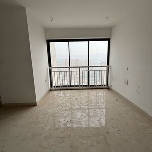 Room in 2 BHK Apartment at Dynamix Divum, Riddhi Gardens – for Rent