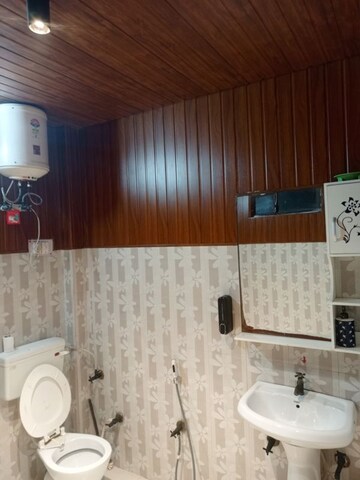 Bathroom in 2 BHK Independent House at Sector 48 – for Rent