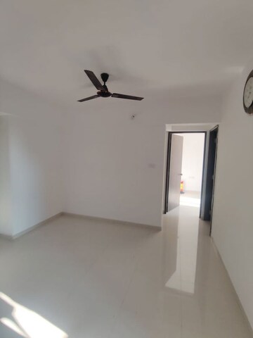 Room in 2 BHK Apartment at Majestique Rhythm County, Handewadi – for Rent