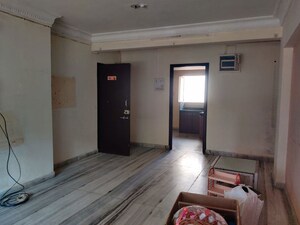 Room in 2 BHK Apartment at Kanti Park – for Rent