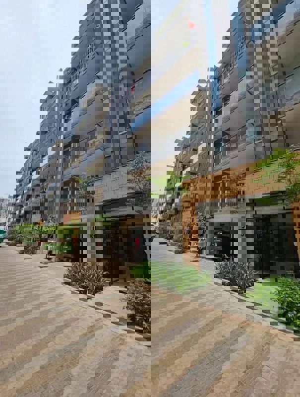 2.5 BHK + Study Room Builder Floor For Sale in Smart World Gems