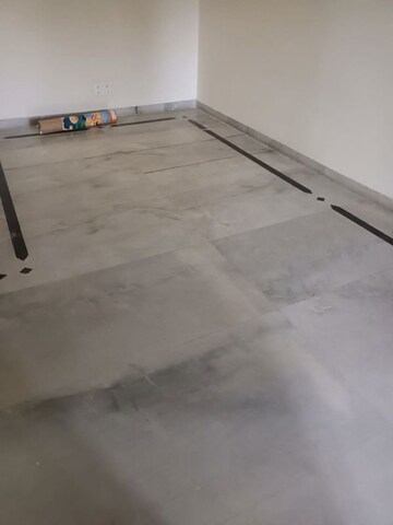 Room in 3 BHK Builder Floor at RWA Apartments Sector 51, Sector 51 – for Rent