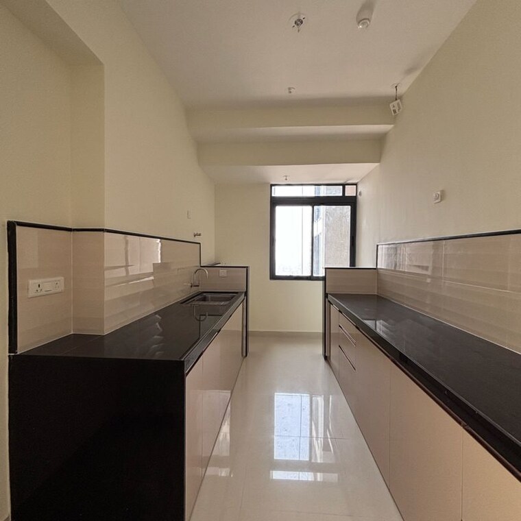Kitchen, dynamix-divum 2 Bedroom 757 Sq.Ft. Apartment In Riddhi Gardens Mumbai 9847926
