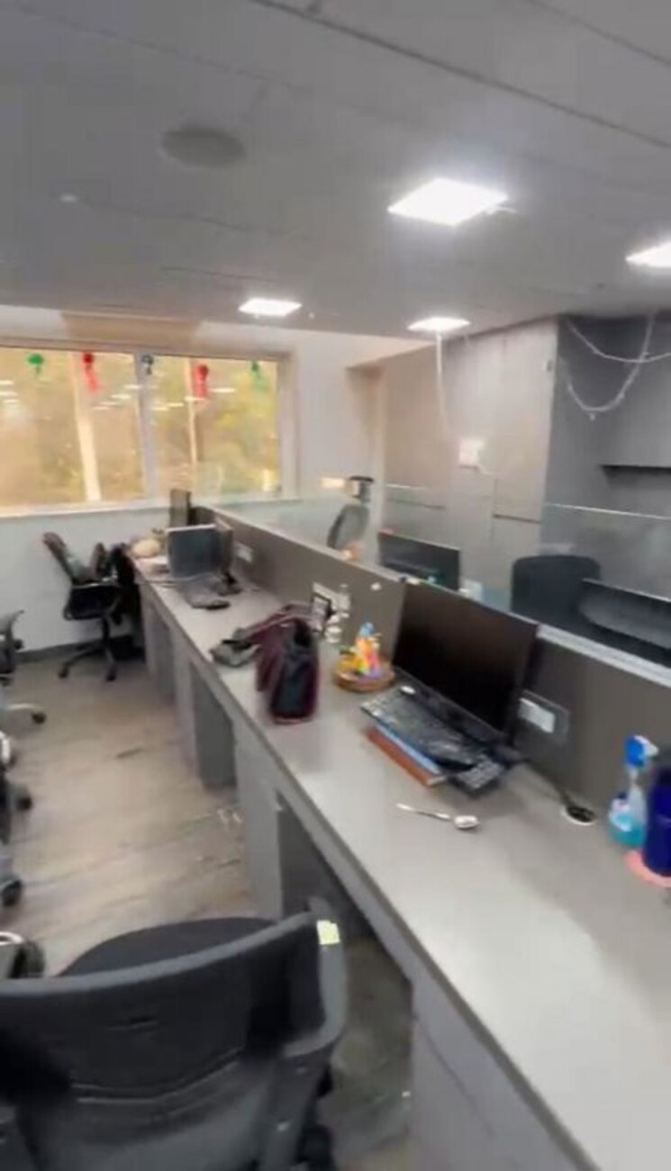 Team Area, washington-plaza Commercial Office Space 1500 Sq.Ft. In Goregaon West Mumbai 9847931