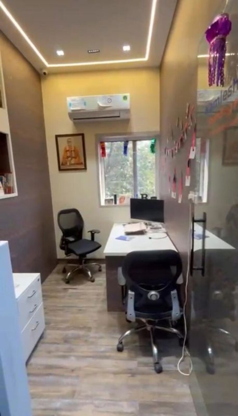 Team Area, washington-plaza Commercial Office Space 1500 Sq.Ft. In Goregaon West Mumbai 9847931