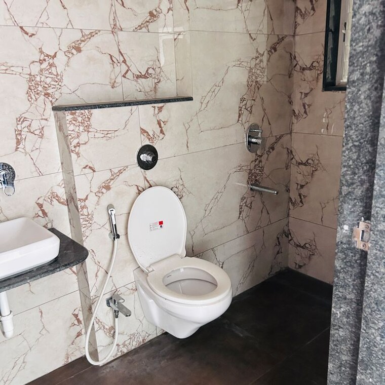 Bathroom, sukhwani-skylines 2 Bedroom 788 Sq.Ft. Apartment In Bhagwan Nagar Pune 9847938