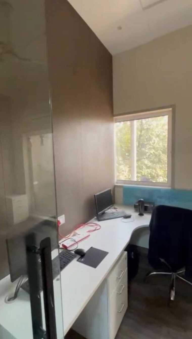 Team Area, aditya-banarsi-heritage Commercial Office Space 500 Sq.Ft. In Malad West Mumbai 9847942