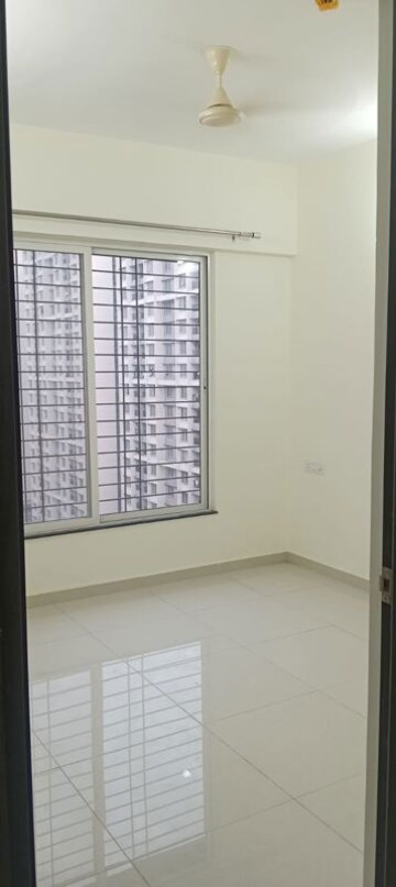 Room in 2 BHK Apartment at Kolte Patil Life Republic R 10, Hinjewadi – for Rent