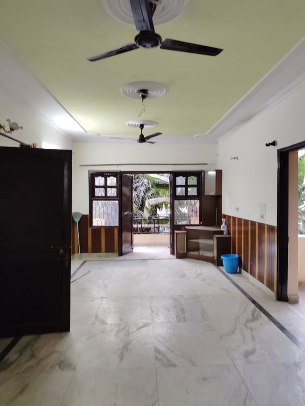 3.5 BHK + Pooja Room Apartment For Rent in Pioneer Araya