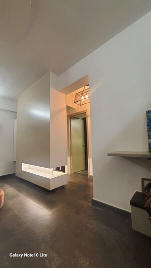 Room in 1 BHK Apartment at Shiv Shakti Apartments Malad, Malad West – for Sale