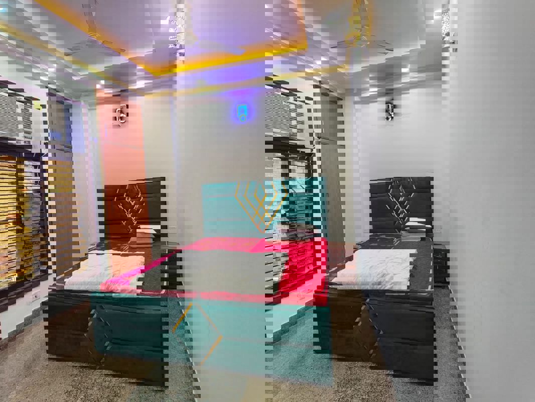 2 BHK Builder Floor For Rent in Saket