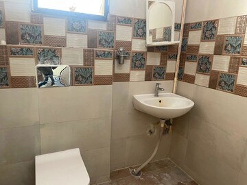 Master Bedroom in 3 BHK Apartment at Jubilee Hitech, Madhapur – for Rent