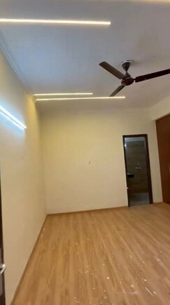 2.5 BHK + Study Room Apartment For Rent in Amrapali Crystal Homes