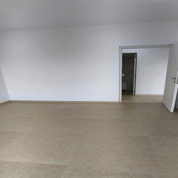 Room in 2 BHK Apartment at Kanakia Silicon Valley, Powai – for Rent