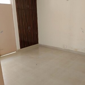 Room in 2.5 BHK Apartment at MCC Signature Heights, Sehani Khurd – for Rent