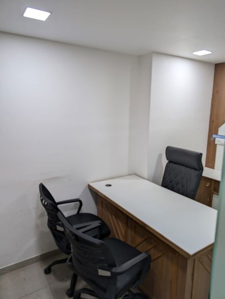 Team Area, sheladia-one-world-west Commercial Office Space 968 Sq.Ft. In Ambli Ahmedabad 9848124