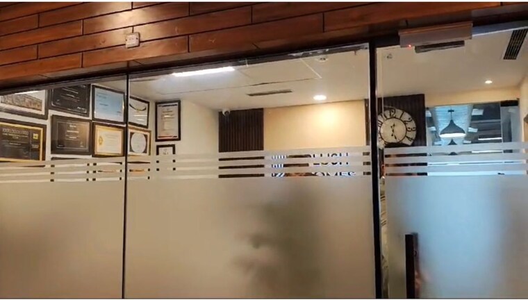 Room, dlf-corporate-greens Commercial Office Space 1650 Sq.Ft. In Sector 74a Gurgaon 9847688