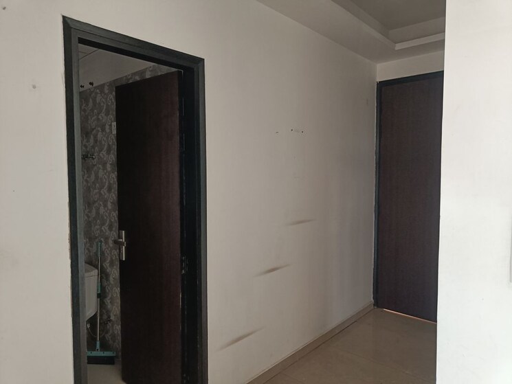 Room, elite-golf-green 2.5 Bedroom 1385 Sq.Ft. Apartment In Sector 79 Noida 9848143