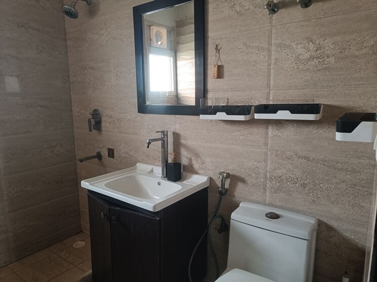 Bathroom, elite-golf-green 2.5 Bedroom 1385 Sq.Ft. Apartment In Sector 79 Noida 9848143