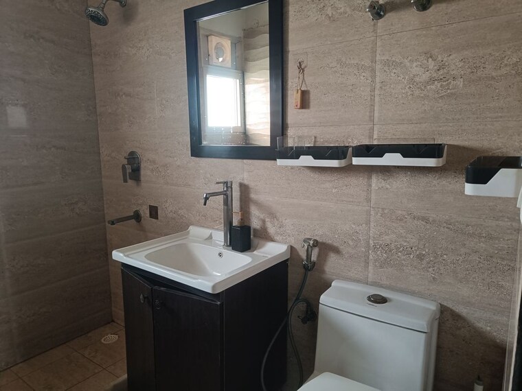 Bathroom, elite-golf-green 2.5 Bedroom 1385 Sq.Ft. Apartment In Sector 79 Noida 9848143