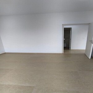 Room in 2 BHK Apartment at Kanakia Silicon Valley, Powai – for Rent