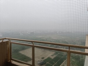 Room in 2 BHK Apartment at Elite Golf Green, Sector 79 – for Rent