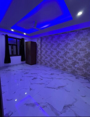 Bedroom in 3 BHK Apartment at Saket – for Rent