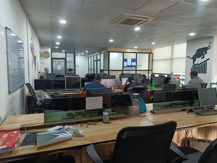 Gym, satra-plaza Commercial Office Space 2230 Sq.Ft. In Vashi Sector 19d Navi Mumbai 9848216
