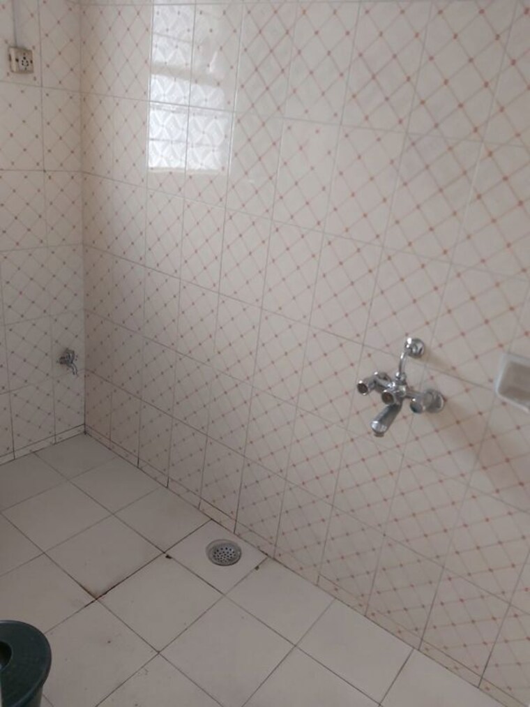 Bathroom, rambaug colony 3 Bedroom 1598 Sq.Ft. Apartment In Rambaug Colony Pune 9848222