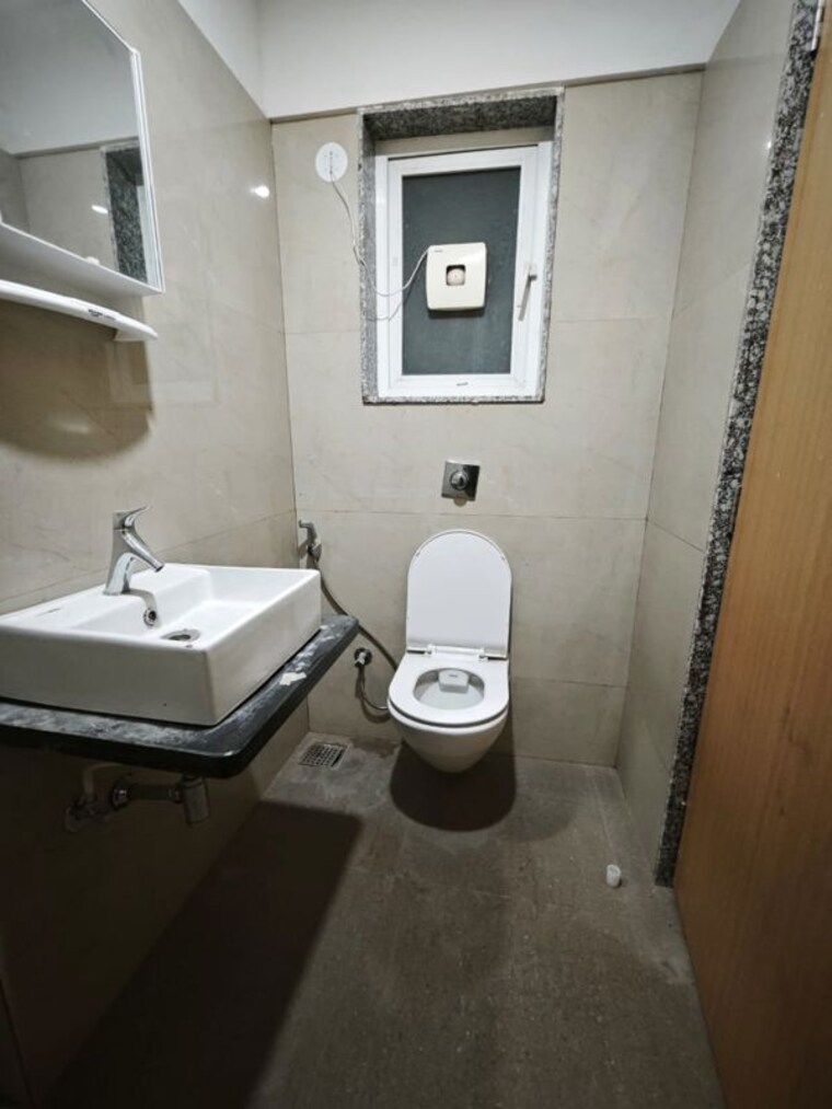 Bathroom, vaibhav-queens-park 2 Bedroom 750 Sq.Ft. Apartment In Chembur Mumbai 9848211