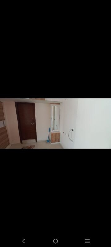 Room in 3 BHK Apartment at Ashray Platina, New Ranip – for Rent