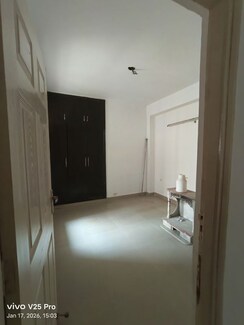 2 BHK Apartment For Sale in Supertech Cape Town