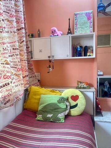 Bedroom in 2 BHK Apartment at Bandra West – for Rent