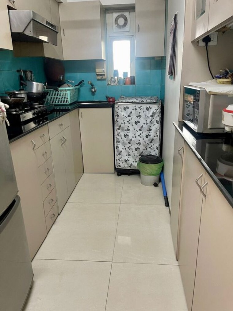 Kitchen, bandra west 2 Bedroom 700 Sq.Ft. Apartment In Bandra West Mumbai 9848321