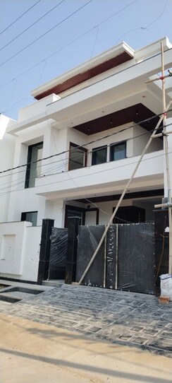 5 BHK + Extra Room Independent House For Sale in Ganga Nagar