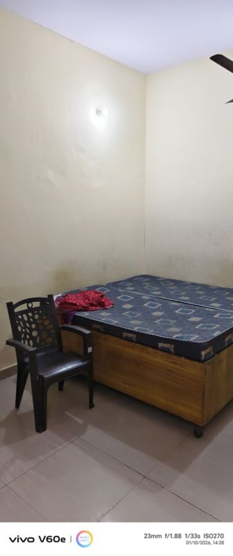 Bedroom, sector 55 1.5 Bedroom 950 Sq.Ft. Independent House In Sector 55 Noida 9848353