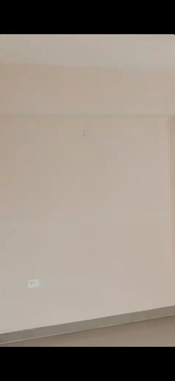 Room in 1 BHK Apartment at Amrapali Dream Valley, Tech Zone 4 Greater Noida – for Rent