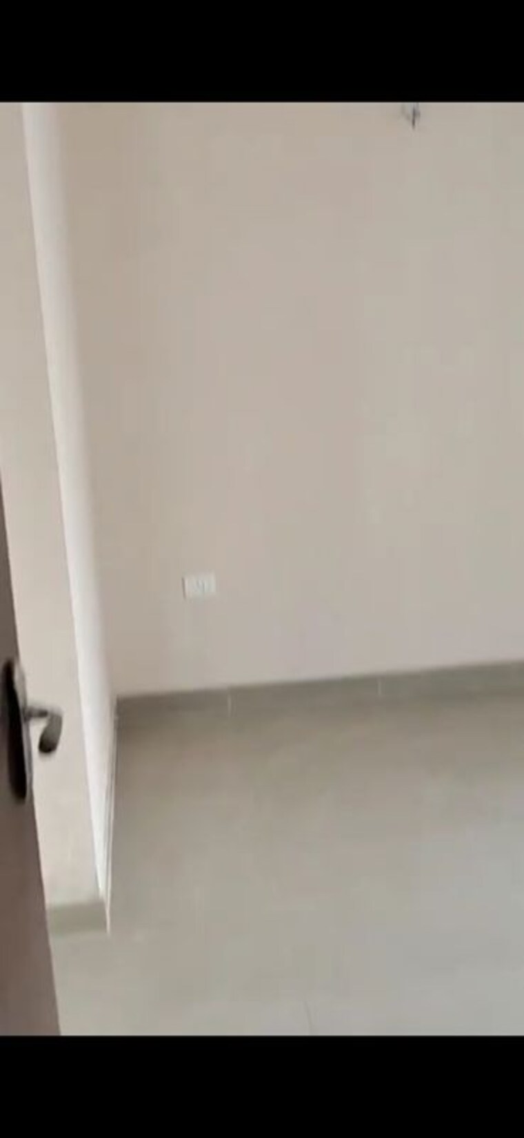 Room, amrapali-dream-valley 1 Bedroom 585 Sq.Ft. Apartment In Tech Zone 4 Greater Noida Greater Noida 9848354