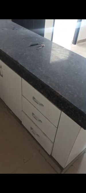 Furnished Amenities in 3.5 BHK Apartment at Super MIG, Sector 105 – for Rent