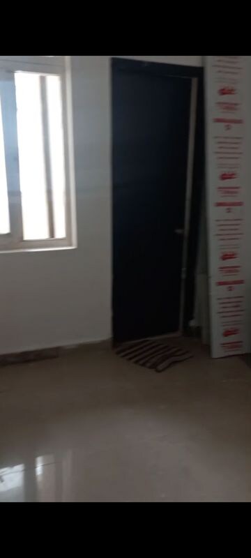 Building Lobby in 3.5 BHK Apartment at Super MIG, Sector 105 – for Rent