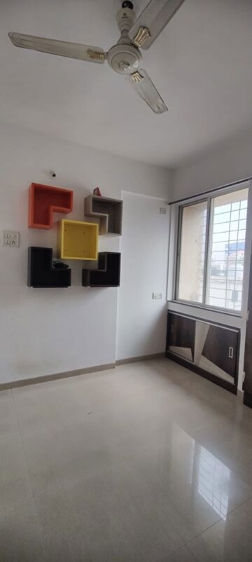 Room in 2 BHK Apartment at Bora Ville, Kharadi – for Sale